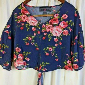 Crop Top 3/4 sleeve Floral Top